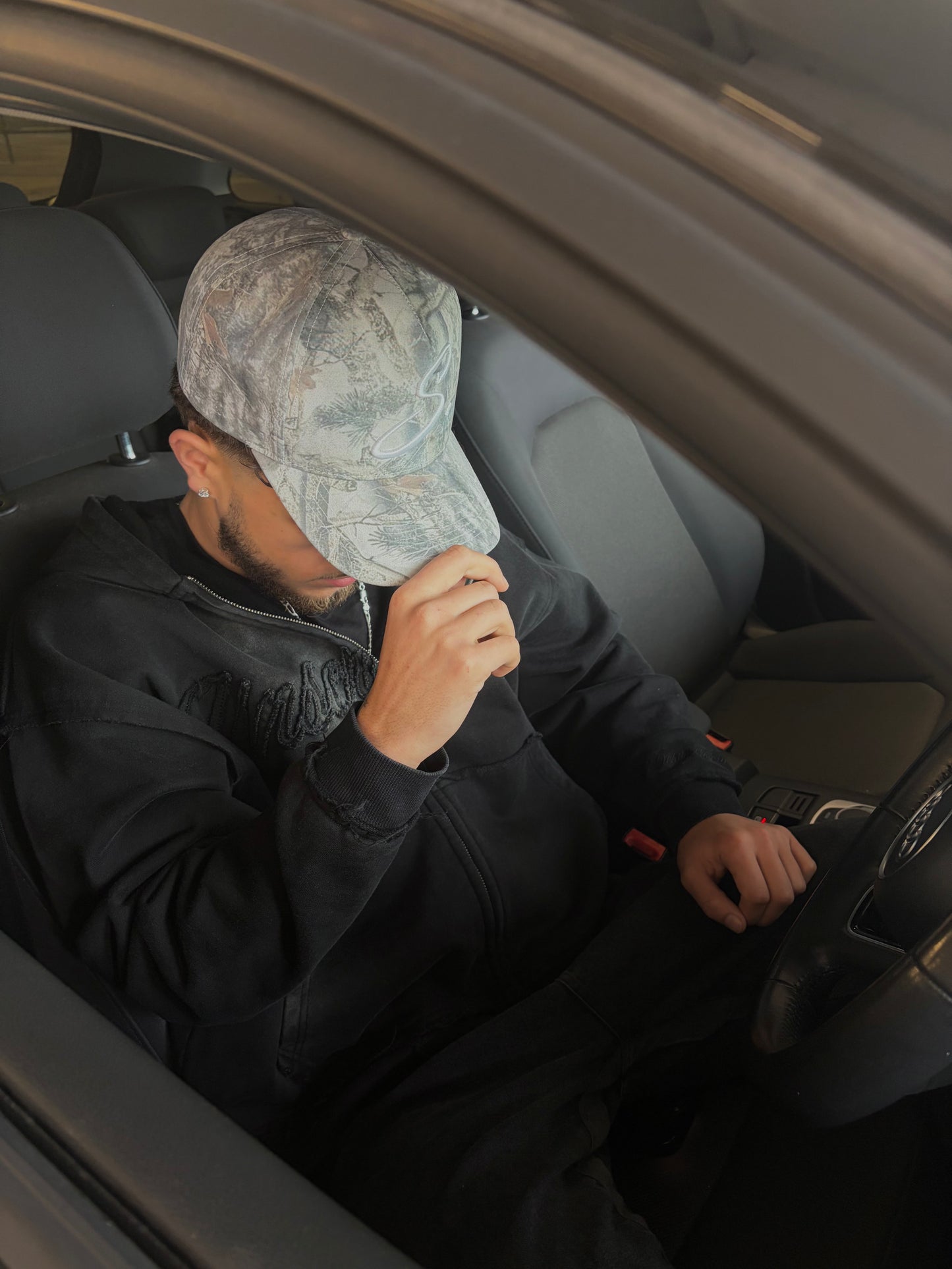 ScriptedWorld Camo Hat